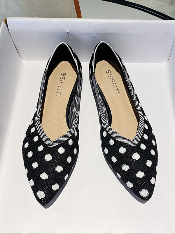 xakxx Contrast Color Pointed-Toe Polka-Dot V-Cut Low Heels Flat Shoes