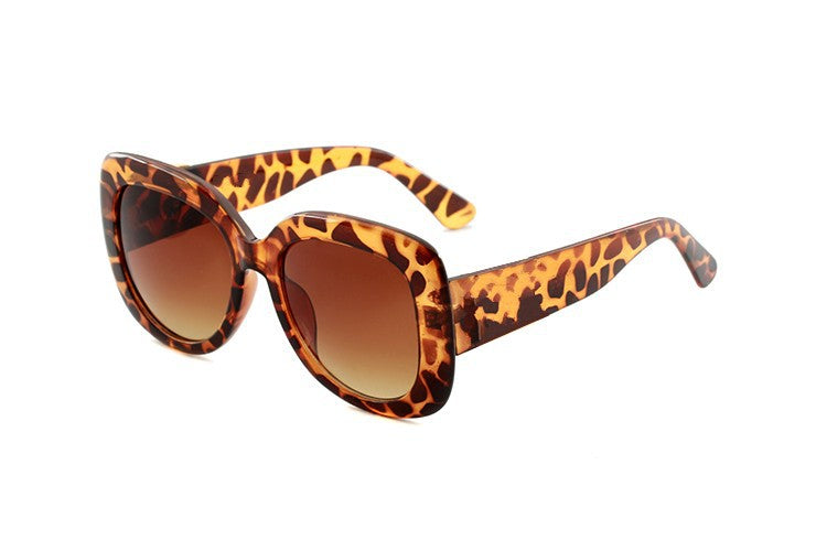 xakxx Vintage Style Casual Irregular Sunglasses