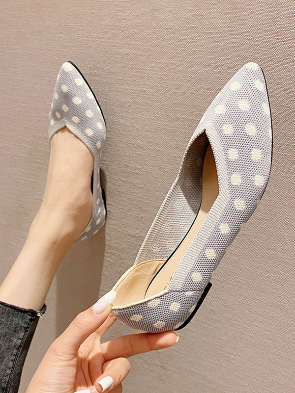 xakxx Contrast Color Pointed-Toe Polka-Dot V-Cut Low Heels Flat Shoes