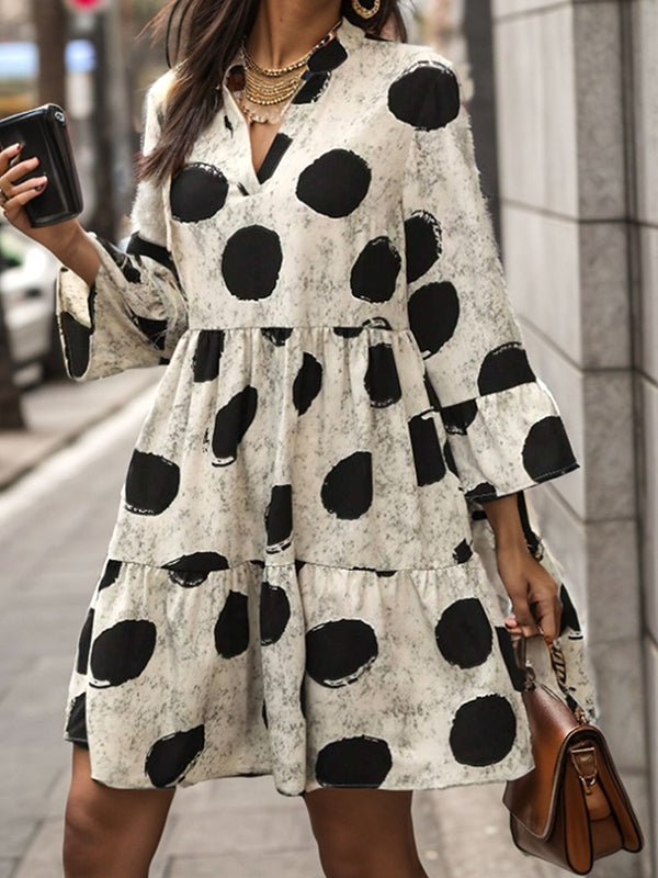 xakxx A-Line Flared Sleeves Pleated Polka-Dot Split-Joint V-Neck Mini Dresses
