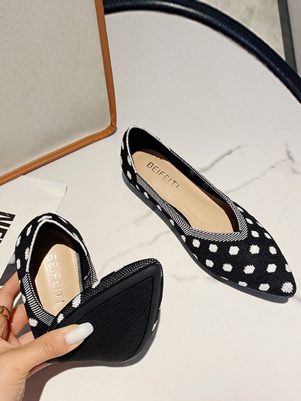 xakxx Contrast Color Pointed-Toe Polka-Dot V-Cut Low Heels Flat Shoes