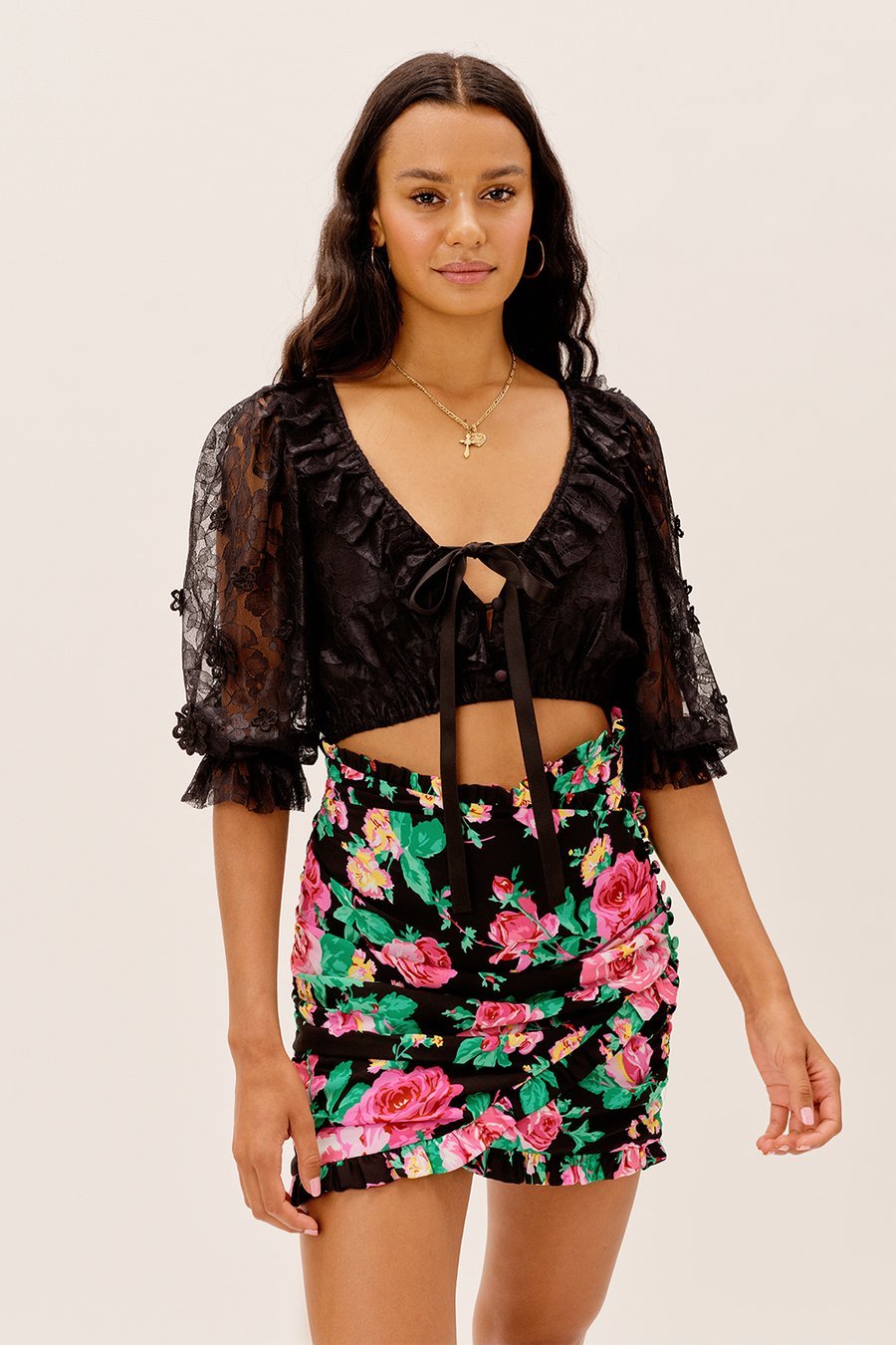 xakxx French Chiffon White Blouse Women Ruched Puff Sleeve Ruffles Tops Spring Summer Casual Fashion Vacation Short Shirt Black