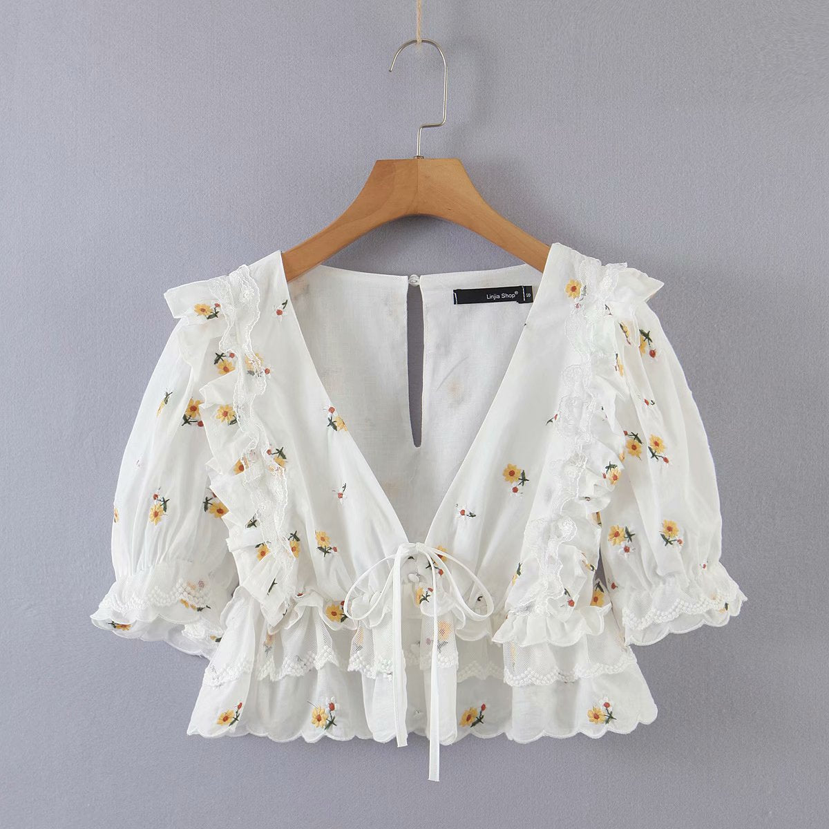 xakxx Women Sweet Fashion Floral Embroidery Ruffled Blouses Vintage V Neck Short Sleeve Female Shirts Blusas Chic Tops