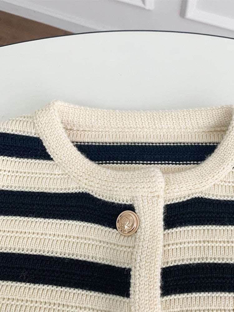 xakxx Women Single Breasted Striped Cardigan Jacket O-Neck Long Sleeve Casual Slim Short Knitted Coat for Ladies Spring
