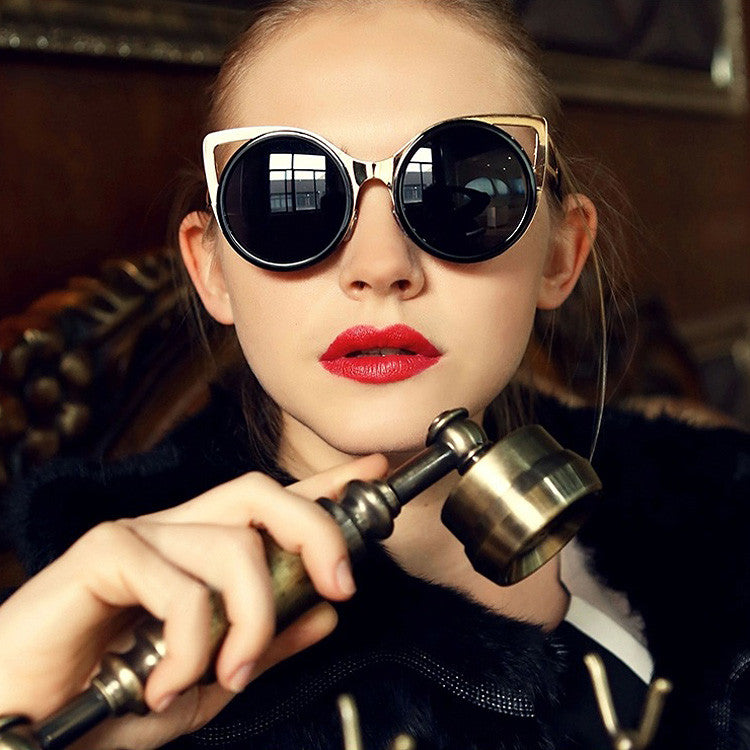 xakxx Lady Women's Retro Charming Round Lens Hollow Out Full Frame Sunglasses