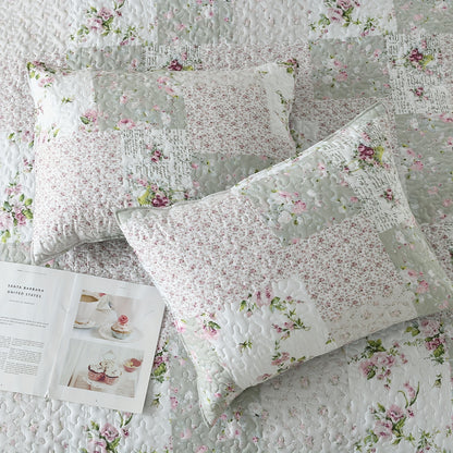 Patchwork Bedding Set: 3-Piece Floral Quilted Bed Cover/Bedspread with 2 Pillowcases, Soft and Breathable, Perfect for a Comfortable Bedroom Decor