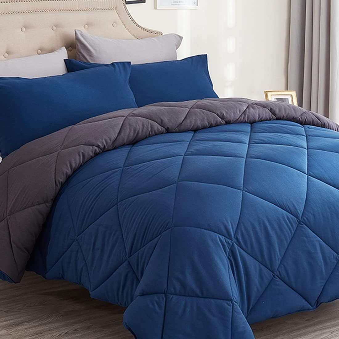 3-Piece Luxurious Comforter Set - Ultra Soft, Breathable, and Comfortable Quilted Duvet Insert with 2 Pillow Shams - Soft Bedding for All Seasons, Hypoallergenic, and Easy Care