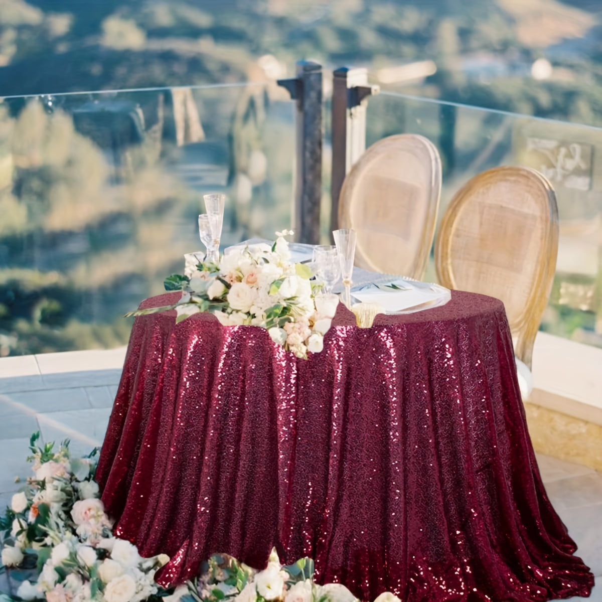 1pc, Luxurious Golden Round Sequin Tablecloth - Dazzling Table Cover for Bridal Shower, Birthday, Wedding, Dessert, Banquet, and Room Decor - Spreads Elegance and Sophistication on Tables