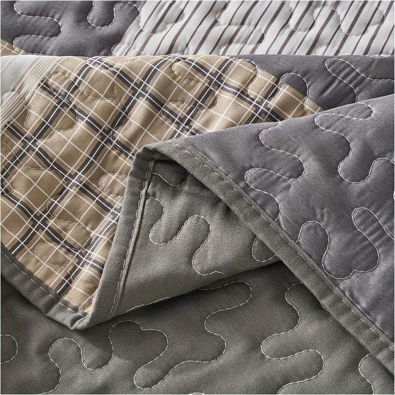 3-Piece Double Bedspread Set - Reversible, Ultra-Lightweight, Super-Soft, Quilted Checkered Patchwork Plaid Design - Complete Set with 2 Pillowcases, No Filling, Suitable for All Seasons