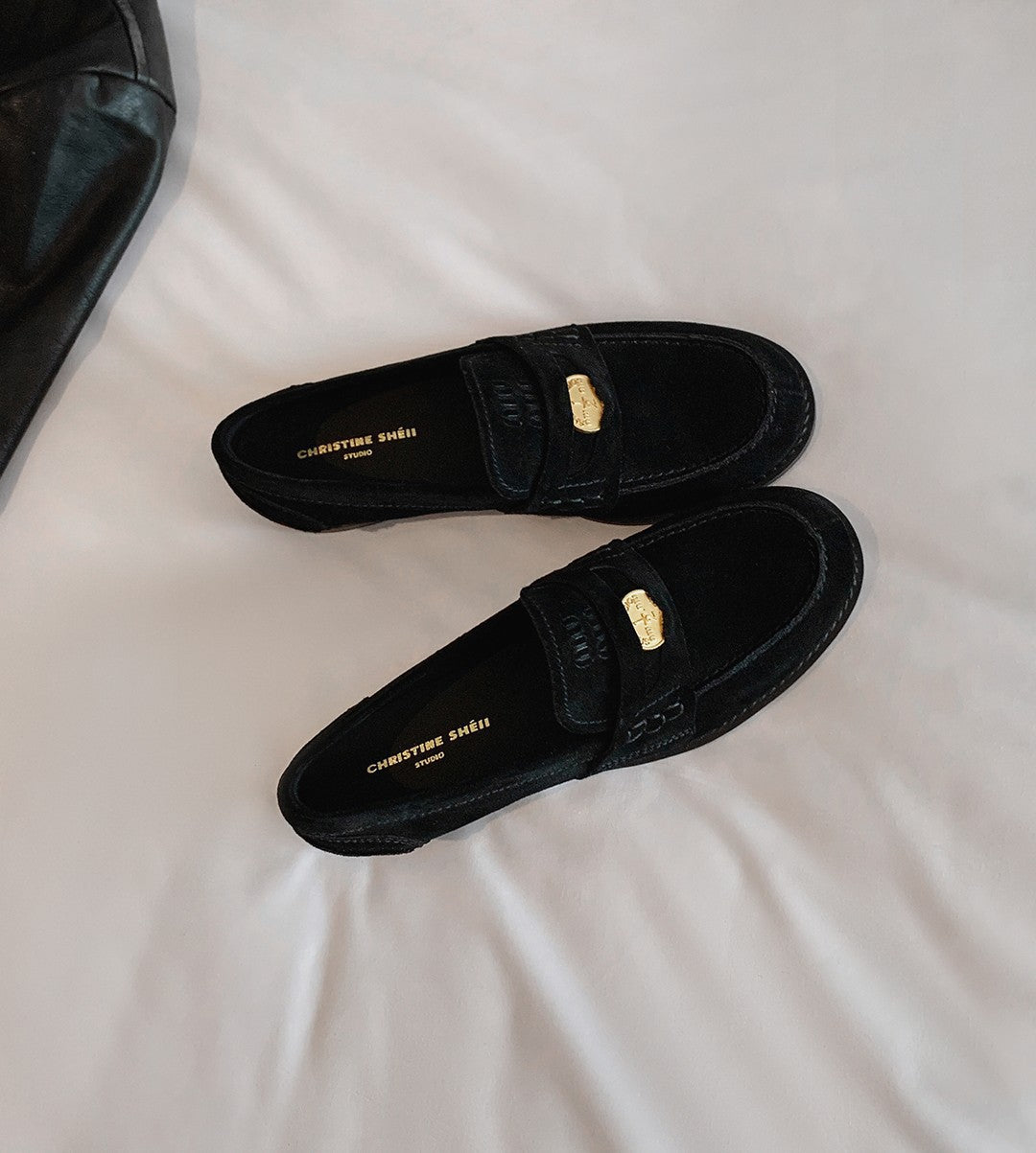 2025 Cowhide version~ Xingshengda shoes miu's small gold coins, genuine leather suede one-pedal loafers, women's small leather shoes autumn