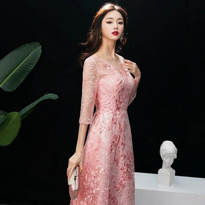 2025 Art test dress new temperament solo long high school student Chinese host performance evening dress embroidery