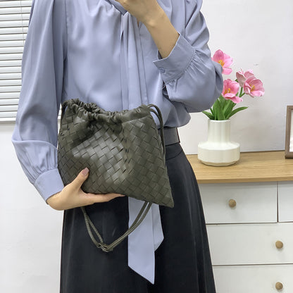 XAKXX Woven women's bag popular new dumpling bag female crossbody niche design lucky bag bag cloud bag one shoulder diagonal span bag tide
