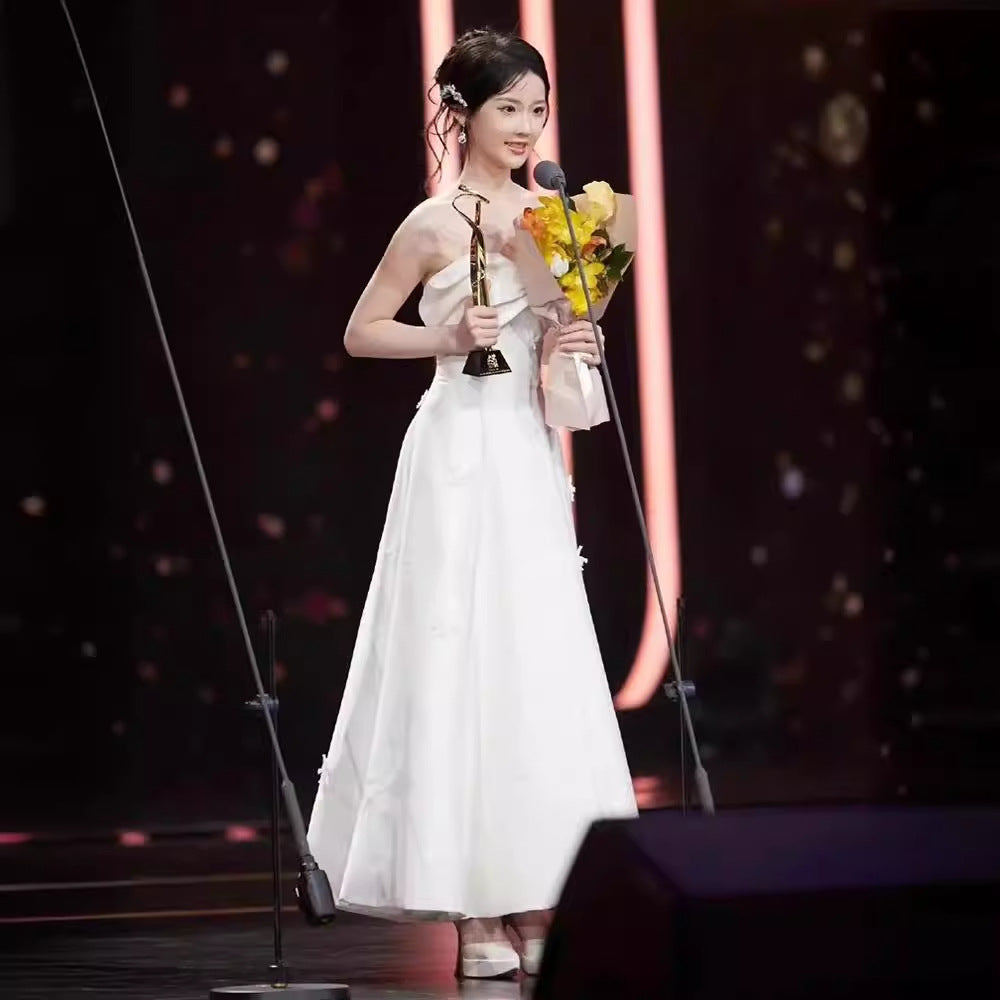2025 light evening dress female niche light luxury high sense white bar mitzvah banquet host vocal art test tube top