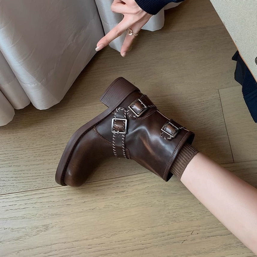2025 Cowhide version~ Grape mother has the same retro colored belt buckle, old thick heel locomotive British style round head short boots for women