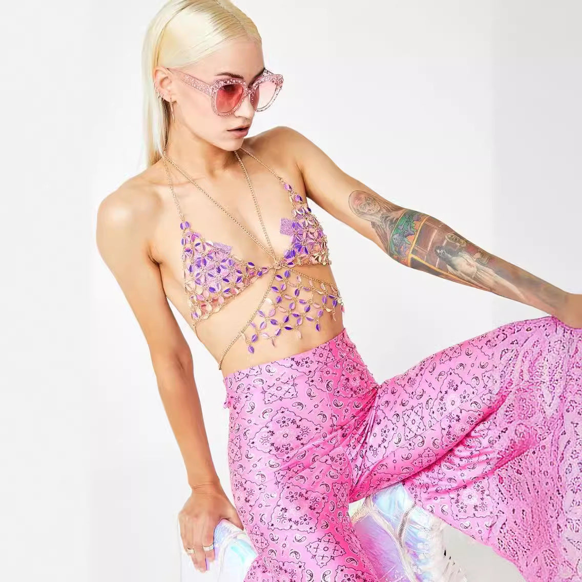 2025 MW3157  vest leaf shape sequined splicing neck V-neck chest wrap top small vest body chain