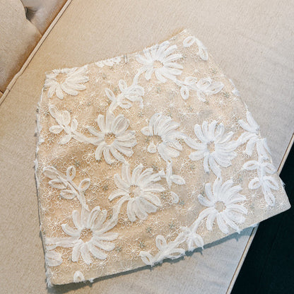 2025 retro light luxury three-dimensional disc flower pearl embroidery lace hip skirt Xiaoxiang celebrity temperament skirt