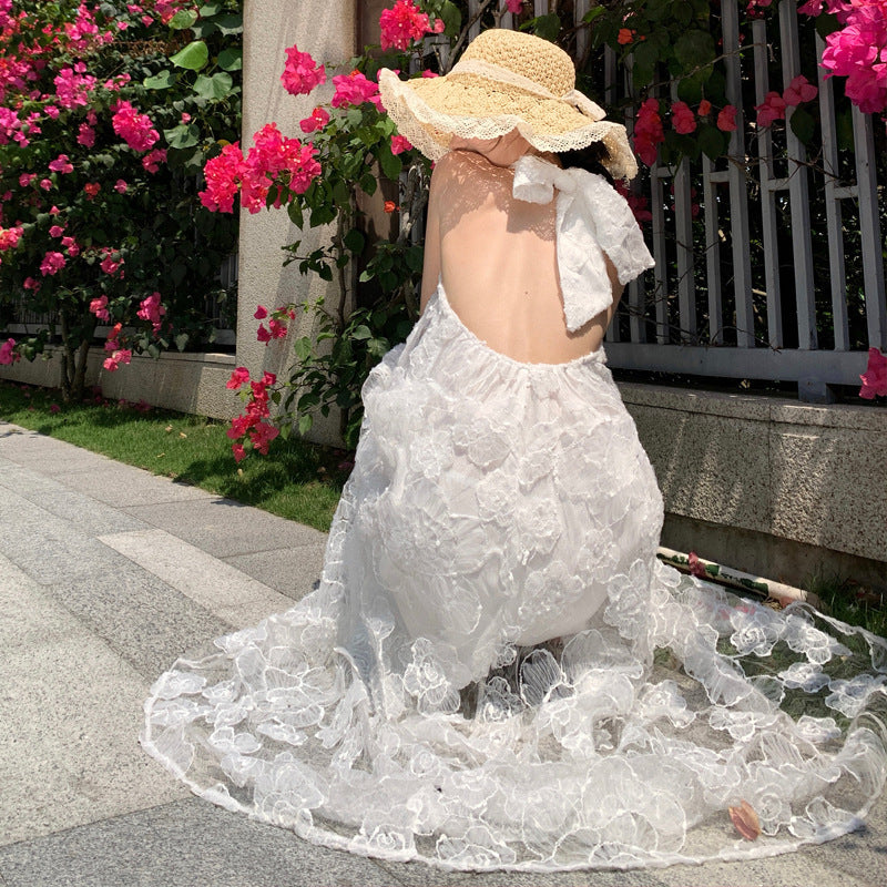 2025 Flower embroidered morning robe dress dress women's summer atmosphere vacation style super fairy pendulum neck suspender dress