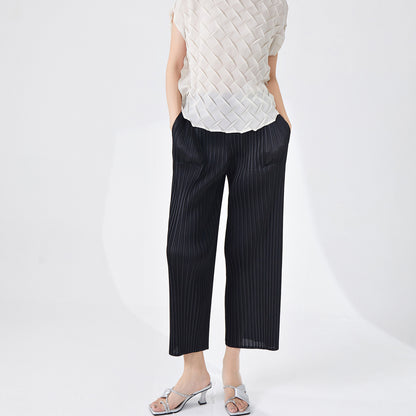 2025 hot pants casual women's counter quality fashion versatile with pocket nine-point straight casual pants ins tide