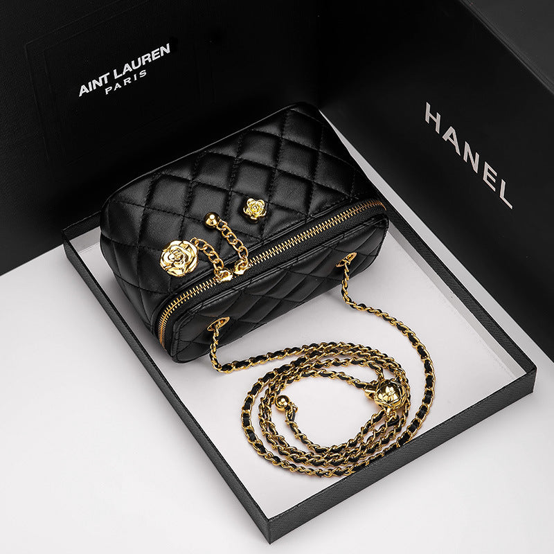 2025 Niche texture bag, square box bag, new shoulder bag, trendy fashion diamond women's bag, diagonal span versatile small bag