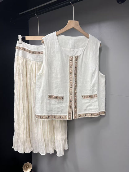 2025 Ethnic style vacation heavy industry bead weaving lace vest + natural pleated skirt set