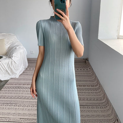 2025 Summer new pleated dress clothes femininity age reduction large size thin long solid color pleated skirt