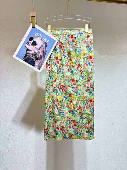 2025 Folded skirt women's hip skirt summer new Xiaohongshu hot sale retro Mizhai straight skirt