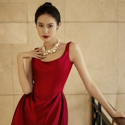 2025 Toast clothes bride popular new burgundy simple suspender evening dress physical delivery