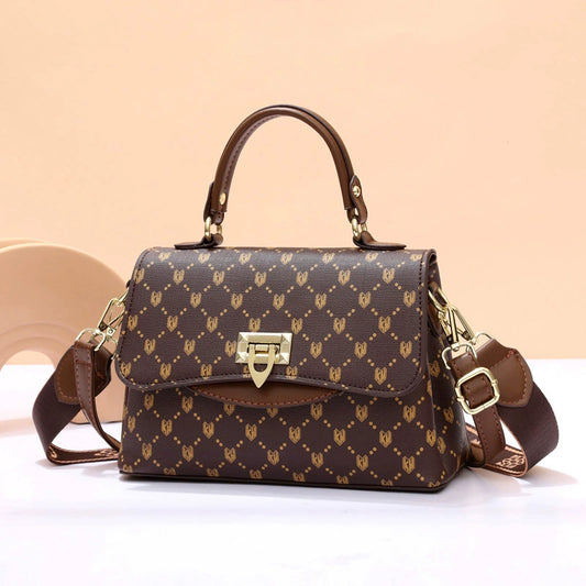 Bag women's messenger bag  new trendy fashion popular bag high sense shoulder small square bag temperament commuter bag women