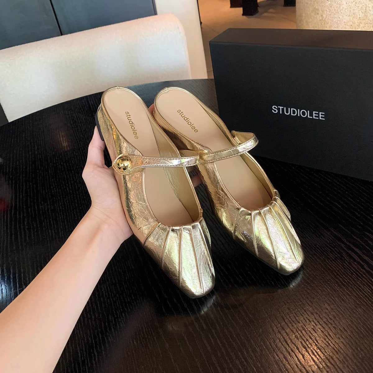 2025 Sheepskin version~ Grape mother has the same temperament, small square head folds, with Mary Jane bag head and half slippers for women's summer