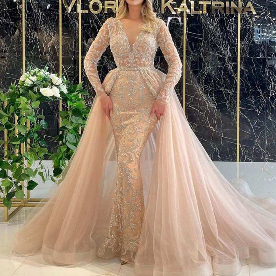 2025 New spring new 2025 women's clothing wedding dress temperament bridal trailing  simple long-sleeved dress