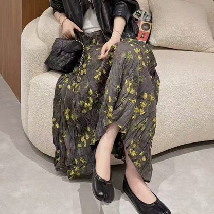 2025 Spring Korean version of high waist pleated retro floral A-shaped skirt versatile skirt fairy skirt fashionable medium and long skirt