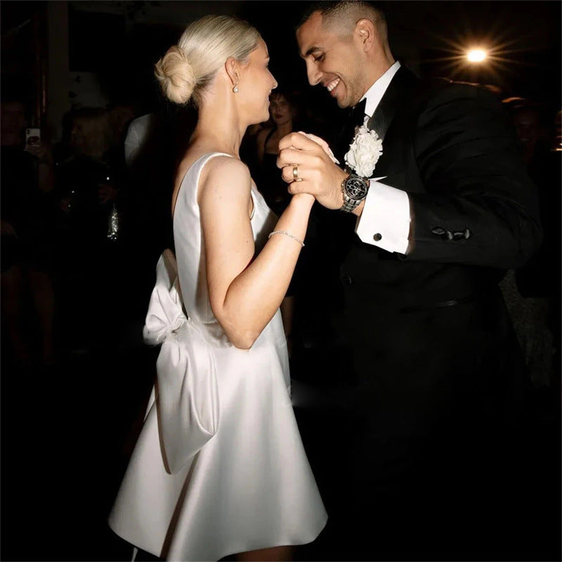 2025 Hot trade new wedding dress spring sleeveless satin bow V-neck halter A-shaped dress bridal dress party dress