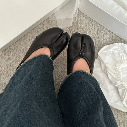 2025 Sheepskin version~ leather pleated soft-soled split-toed shoes women's pig's trotters Mary Jane single shoes black small leather shoes flat-soled ladyshoes
