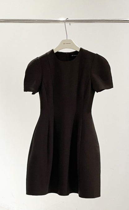 2025 ES MODISH Spring New Product Explosion  Hepburn Style Waist Crew Neck Dress Muse Fan Small Black Dress
