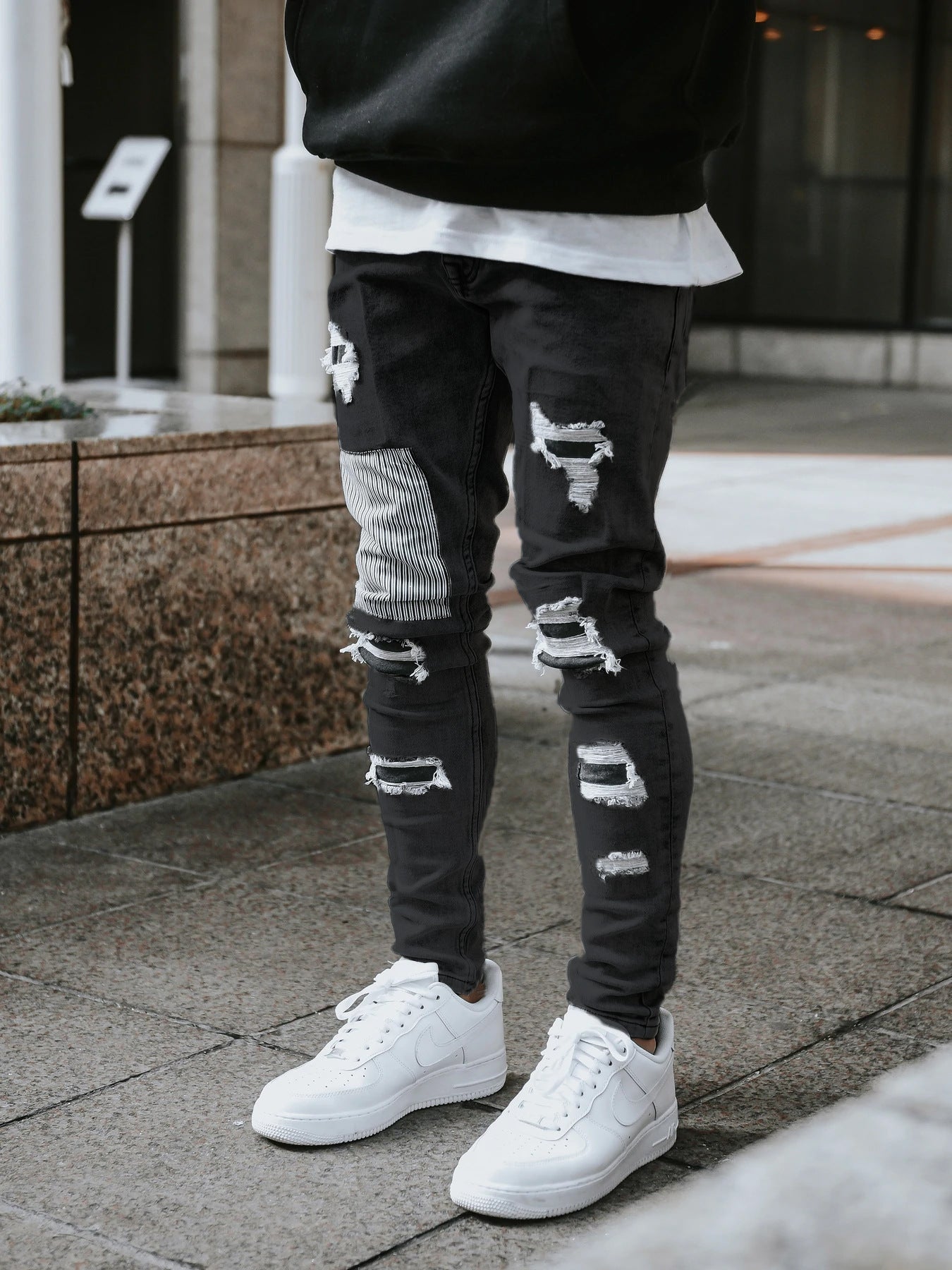 2025 Popularan, 2025n autumn and winter men's ripped and thin skinny jeans pants Popularan station INS explosion ripped patch pants