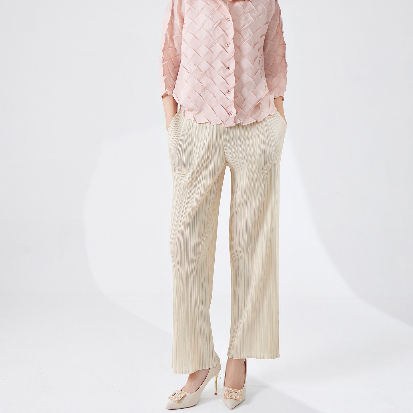 2025 hot pants casual women's counter quality fashion versatile with pocket nine-point straight casual pants ins tide