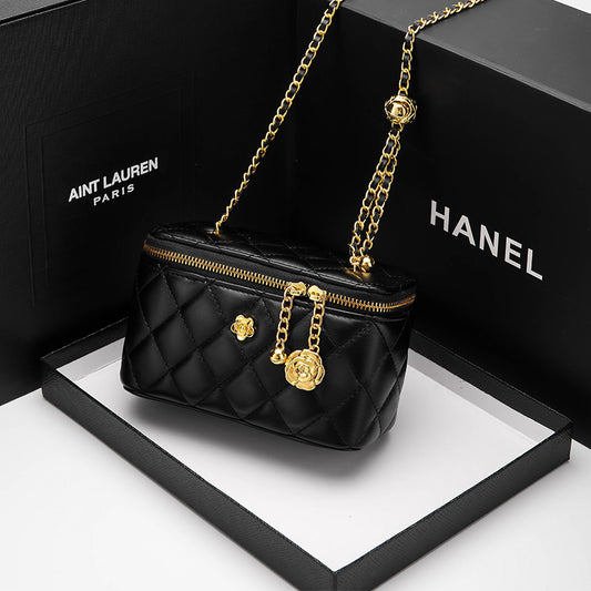 2025 Niche texture bag, square box bag, new shoulder bag, trendy fashion diamond women's bag, diagonal span versatile small bag