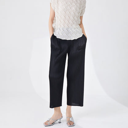 2025 hot pants casual women's counter quality fashion versatile with pocket nine-point straight casual pants ins tide