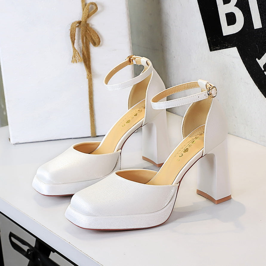 2025 7722-K105 summer waterproof table hollow thick heel with sandals high heel thick sole satin square head high heels