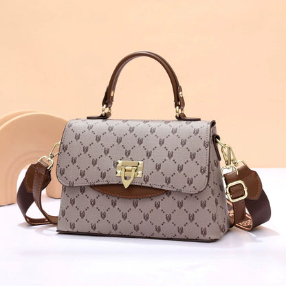 Bag women's messenger bag  new trendy fashion popular bag high sense shoulder small square bag temperament commuter bag women