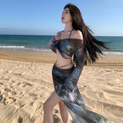 2025 Seaside vacation bikini four-piece sexy 2025 meat cover pure desire hot girls slim and thin split swimsuit women