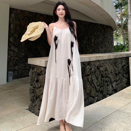 2025 Sanya travel vacation wind sweet beach suspender dress summer new loose and thin three-dimensional flower dress
