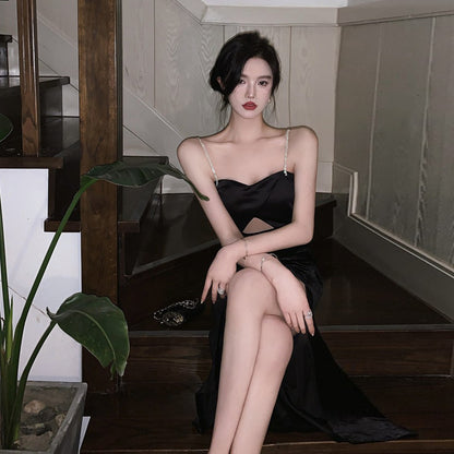 2025 Hepburn Haute Sense Skirt Sexy Little Black Dress Halter Suspender Party Dress Split Dress Summer
