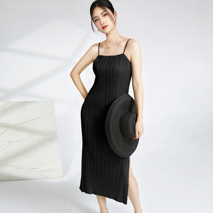 2025 suspender skirt design pleated dress women's summer new elegant temperament split-ended long dress