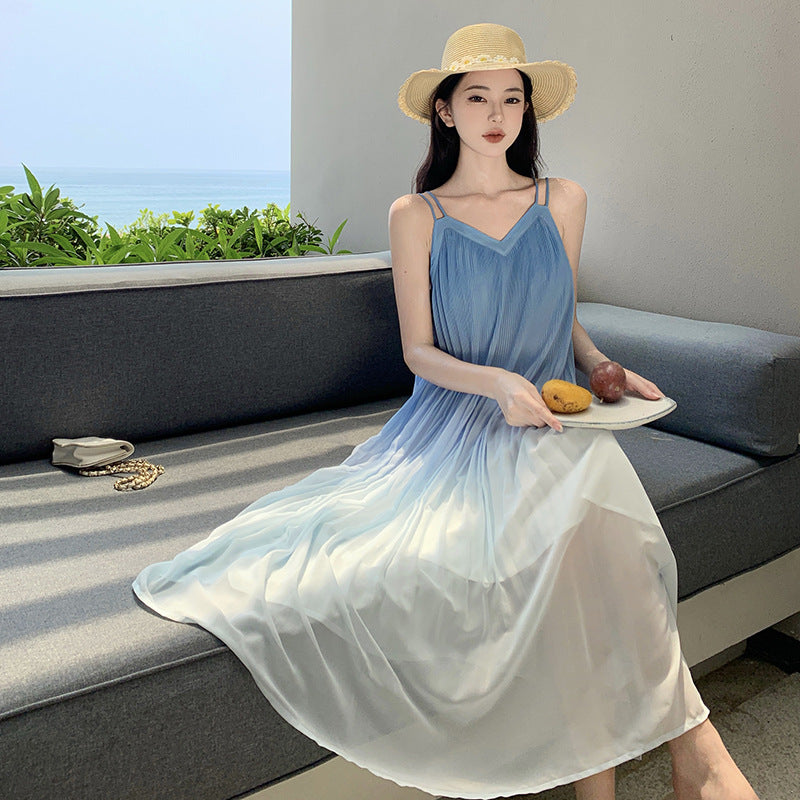 2025 Seaside vacation suspender dress niche design super good-looking gradual change  gentle wind chic beautiful fairy dress