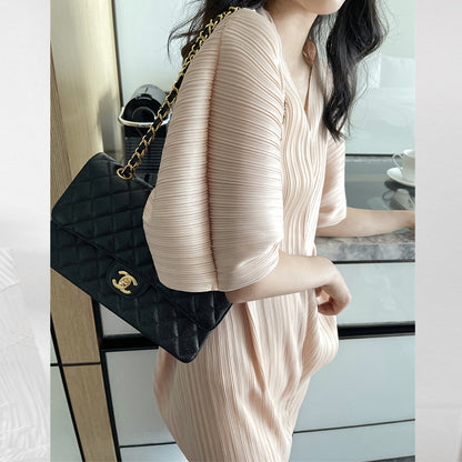 2025 hot-selling dress V-neck medium and long summer new product solid color pleated skirt versatile loose large size women's clothing wholesale