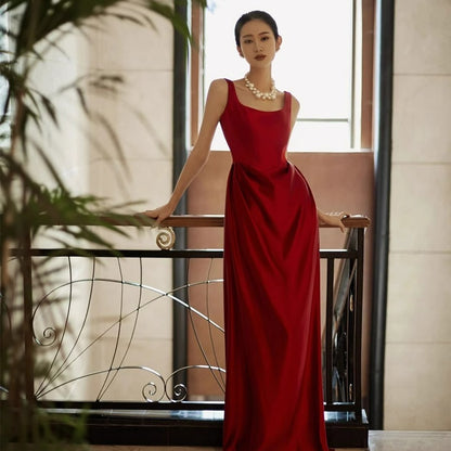 2025 Toast clothes bride popular new burgundy simple suspender evening dress physical delivery