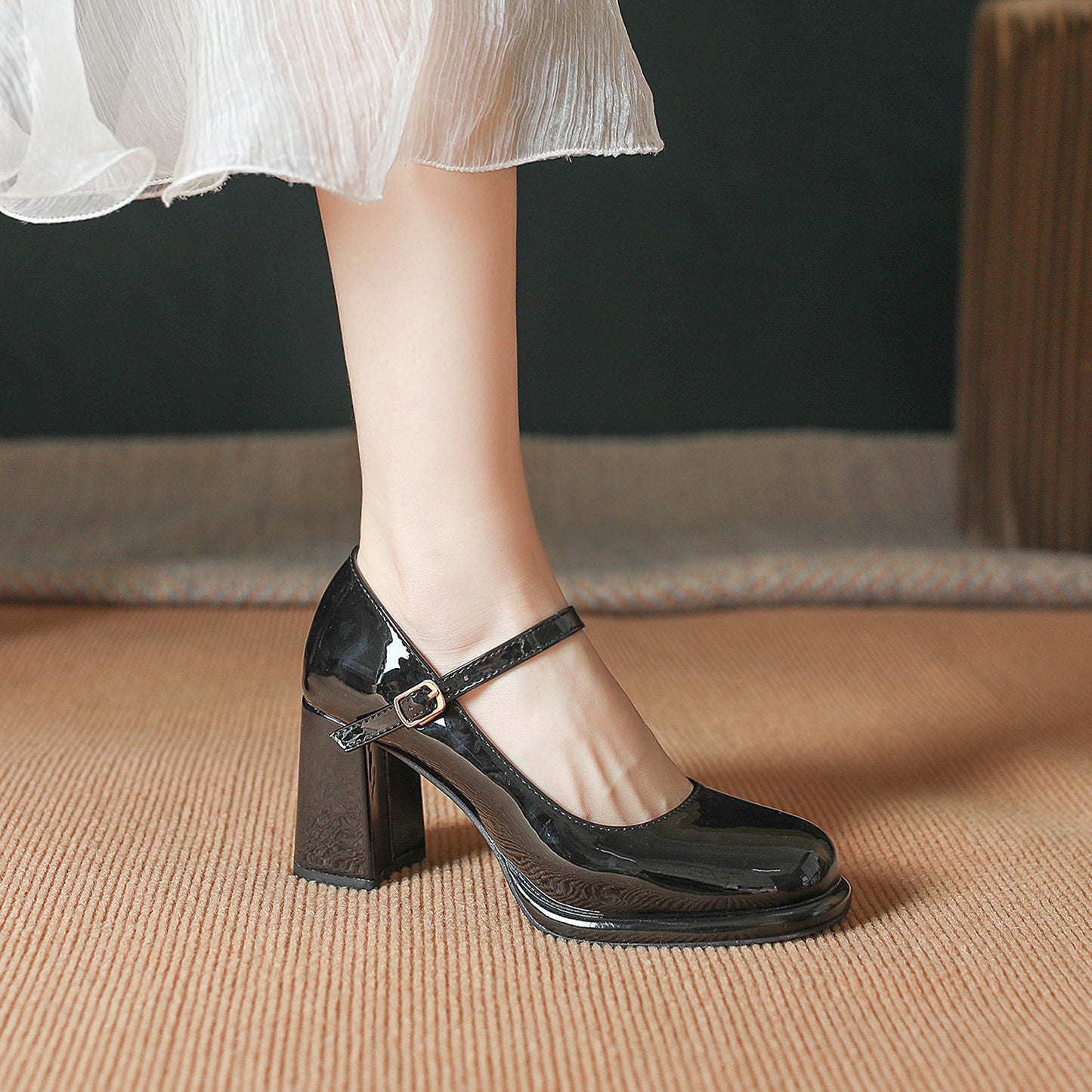 2025 Cowhide version~ New Mary Jane small leather shoes waterproof table one-word buckle retro high heels women's thick heel women's single shoes