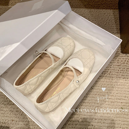 2025 Sheepskin version~ Round head imported lambskin rhombus pearl one-word buckle with flat sole shoes women's Mary Jane shoes