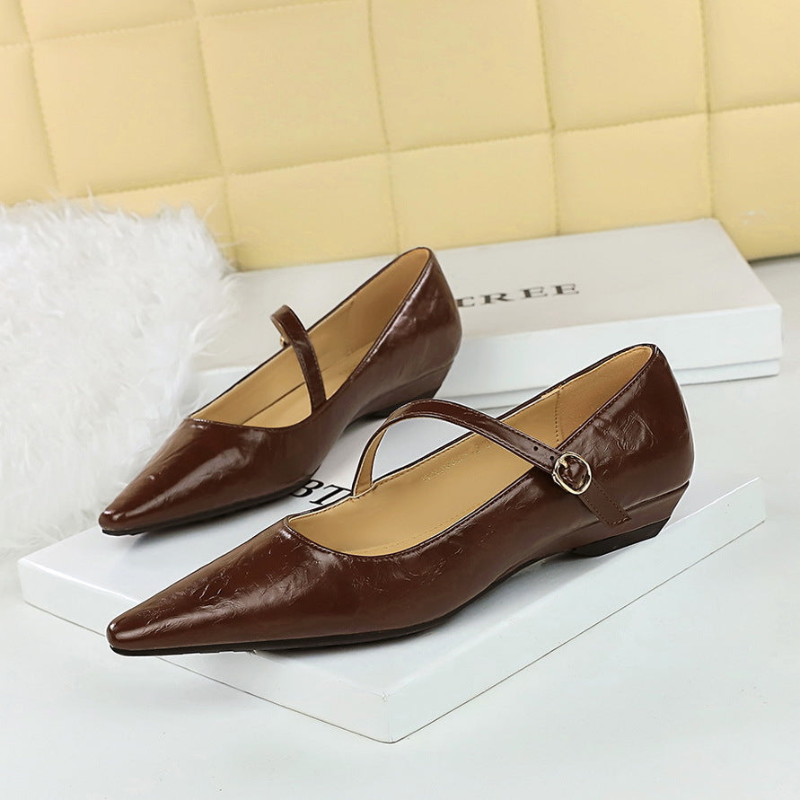 2025 3683-12 Korean version of one word with simple single shoes, comfortable wedged heel, shallow mouth, pointed head, low heel, versatile hand-scratched women's shoes
